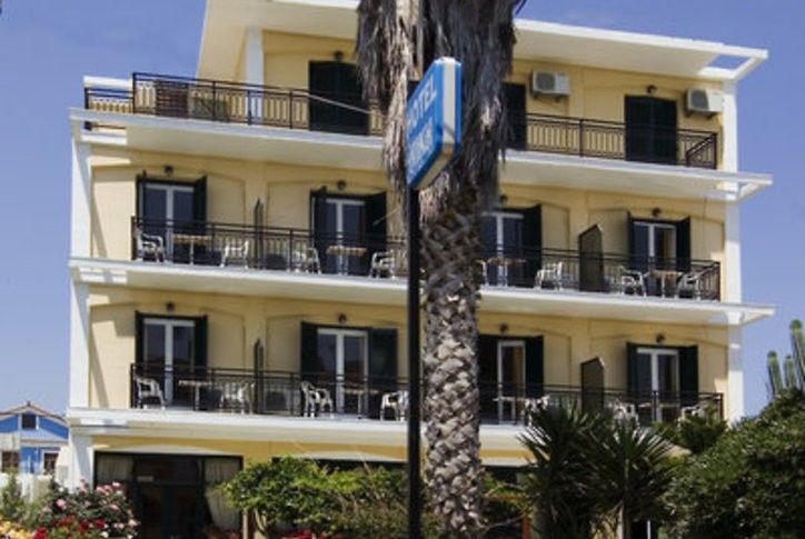 Niki Hotel Samos Town Exterior photo